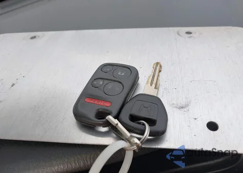 2002 Honda Odyssey Ex-L z USA, uszkodzony, nr VIN 5FNRL18052B046176